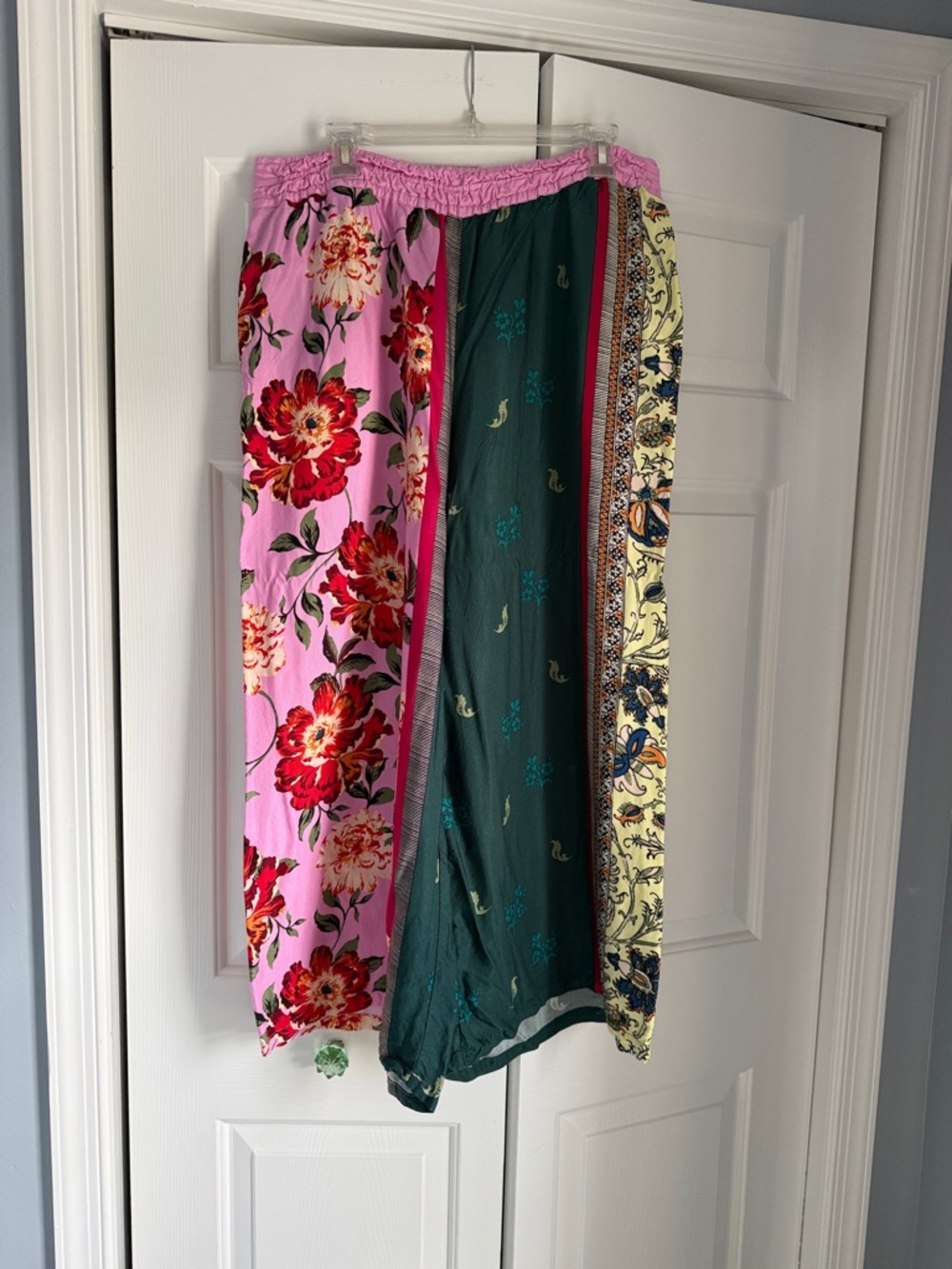 Anthropologie- The Summerset Pull-On Pants. Printed Silky Eddition - Picture 3 of 7